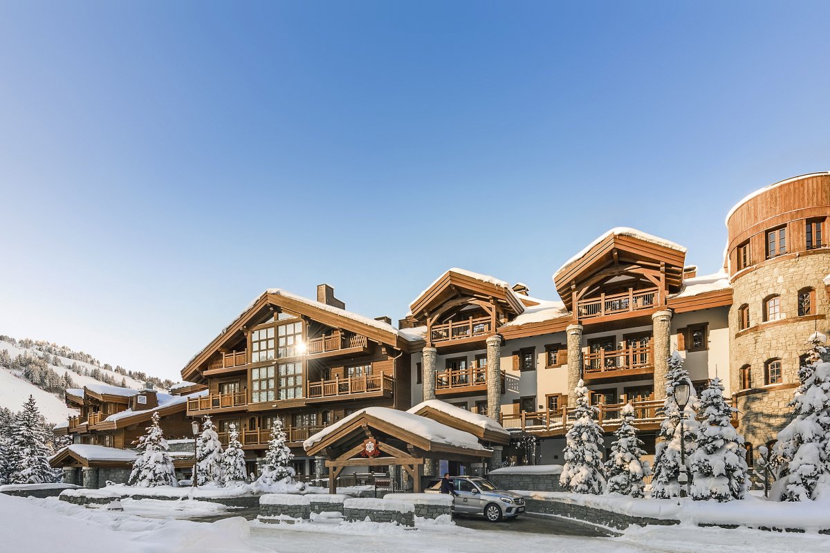 Cheval Blanc 5 Star, Luxury Ski Hotels Courchevel 1850